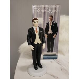 NEW OPEN BOX Caucasian groom cake topper Weddingstar‎ black tux